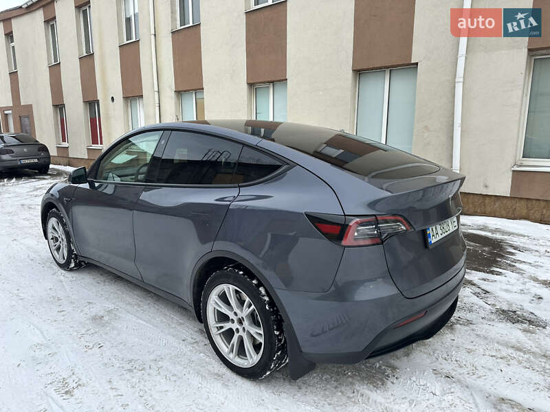 Позашляховик / Кросовер Tesla Model Y 2023 в Києві