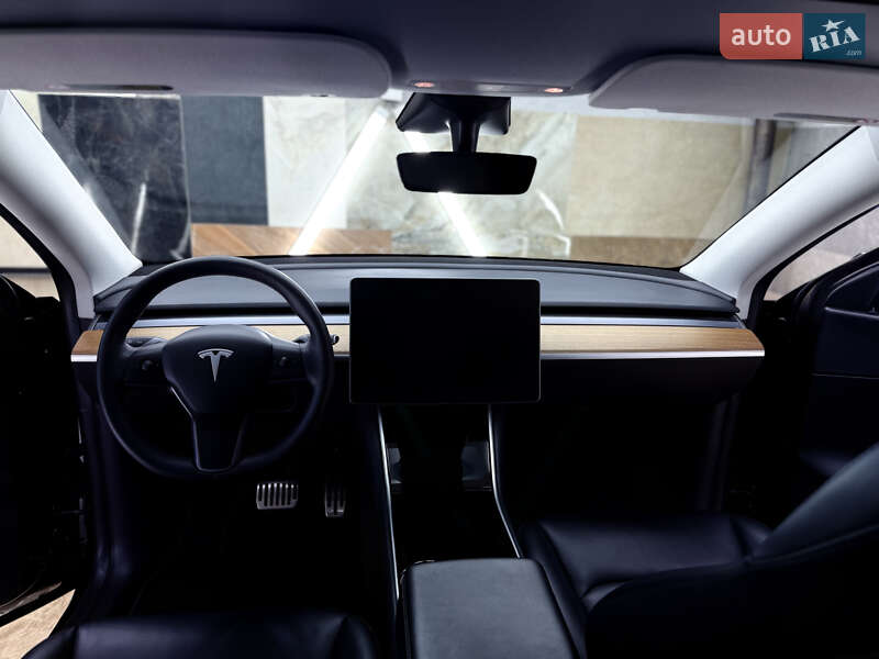 Внедорожник / Кроссовер Tesla Model Y 2020 в Львове