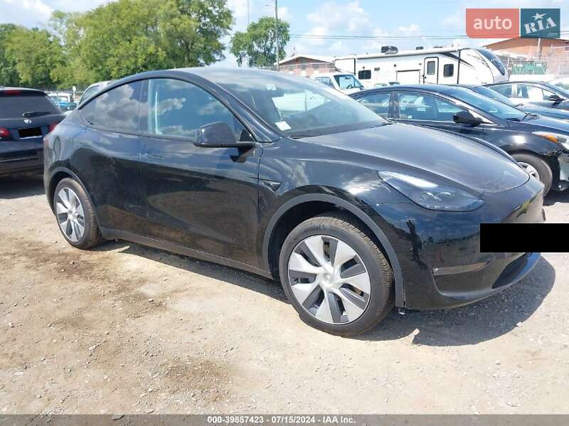 Позашляховик / Кросовер Tesla Model Y 2023 в Києві