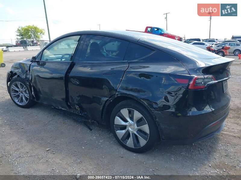 Позашляховик / Кросовер Tesla Model Y 2023 в Києві