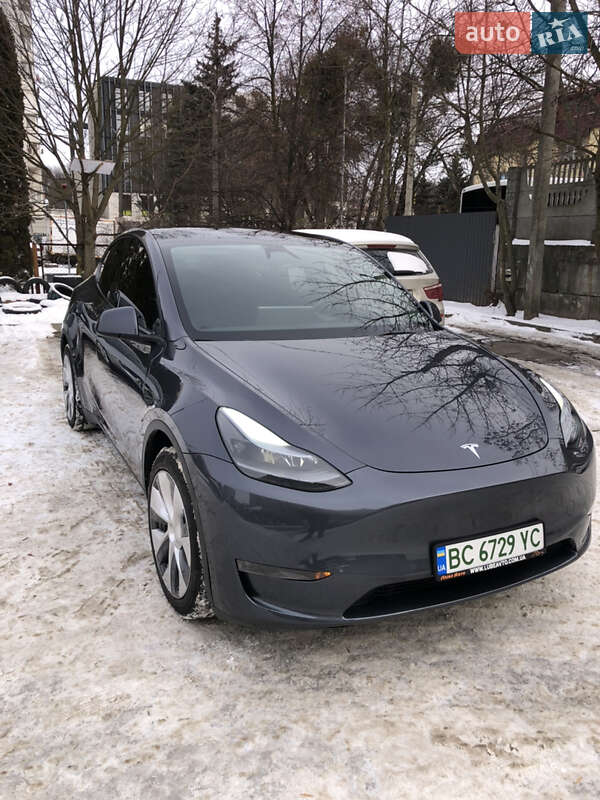 Позашляховик / Кросовер Tesla Model Y 2023 в Львові фото 3 Позашляховик / Кросовер Tesla Model Y 2023 в Львові