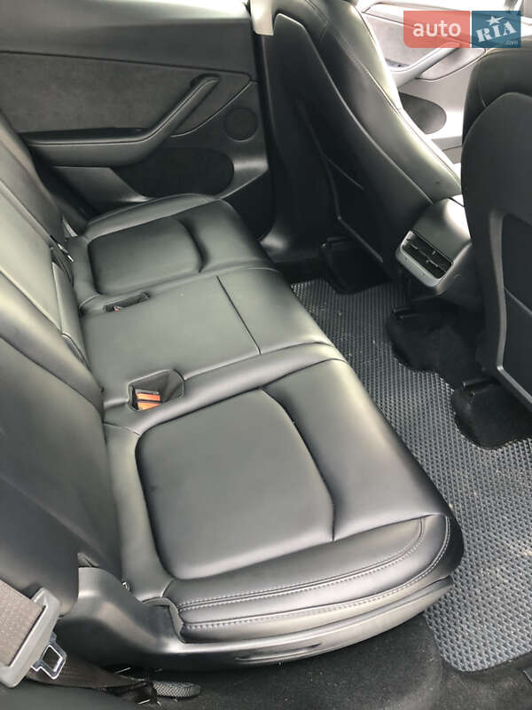 Позашляховик / Кросовер Tesla Model Y 2023 в Львові фото 21 Позашляховик / Кросовер Tesla Model Y 2023 в Львові