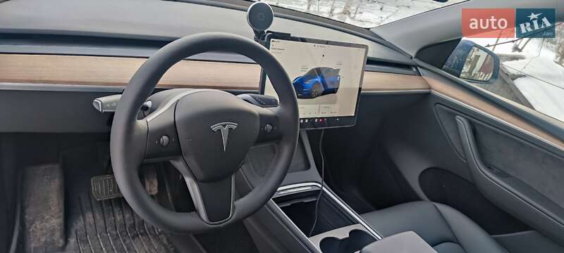 Внедорожник / Кроссовер Tesla Model Y 2024 в Киеве фото 9 Внедорожник / Кроссовер Tesla Model Y 2024 в Киеве