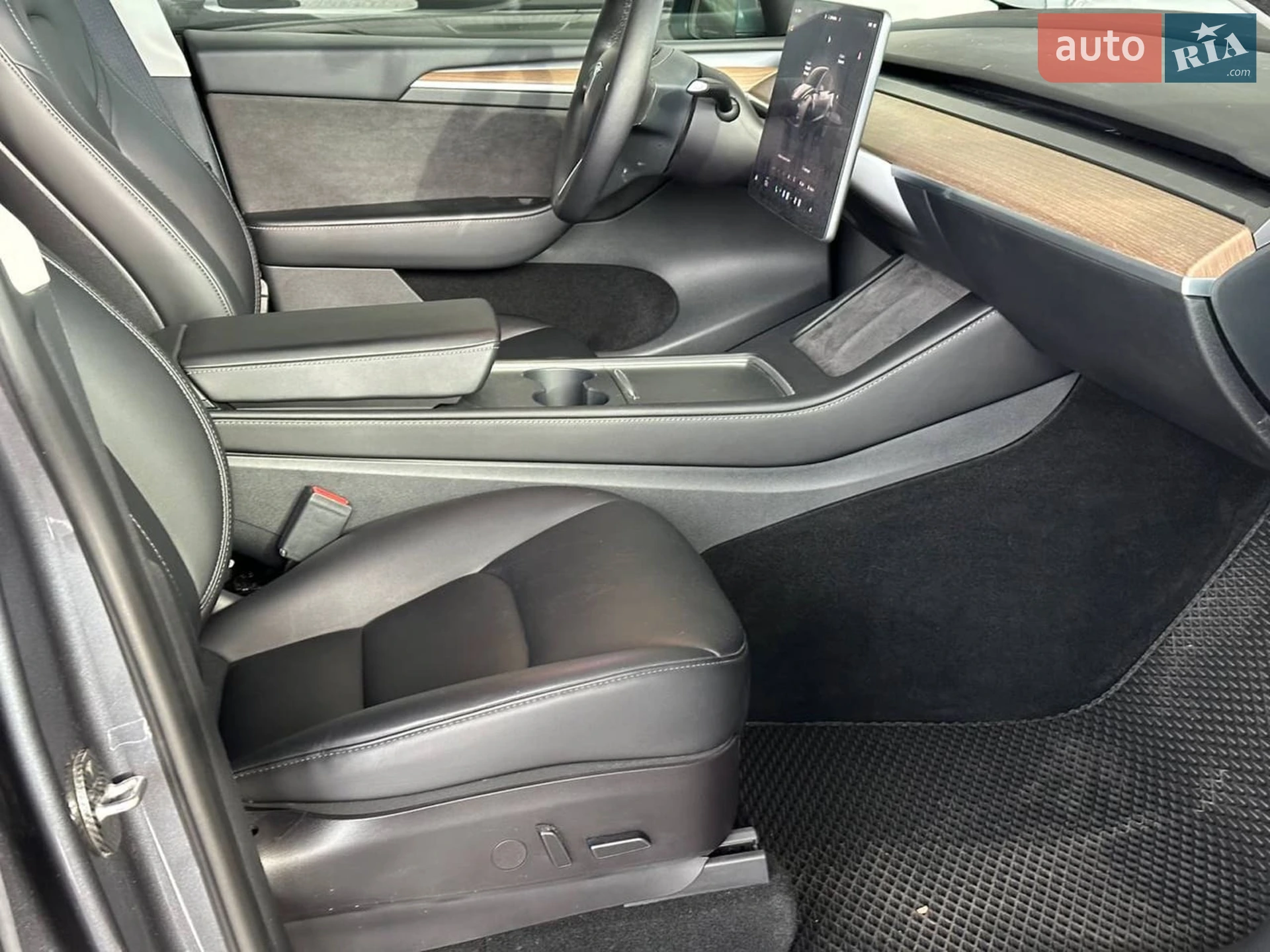 2023 Tesla Model Y - мініатюра 5