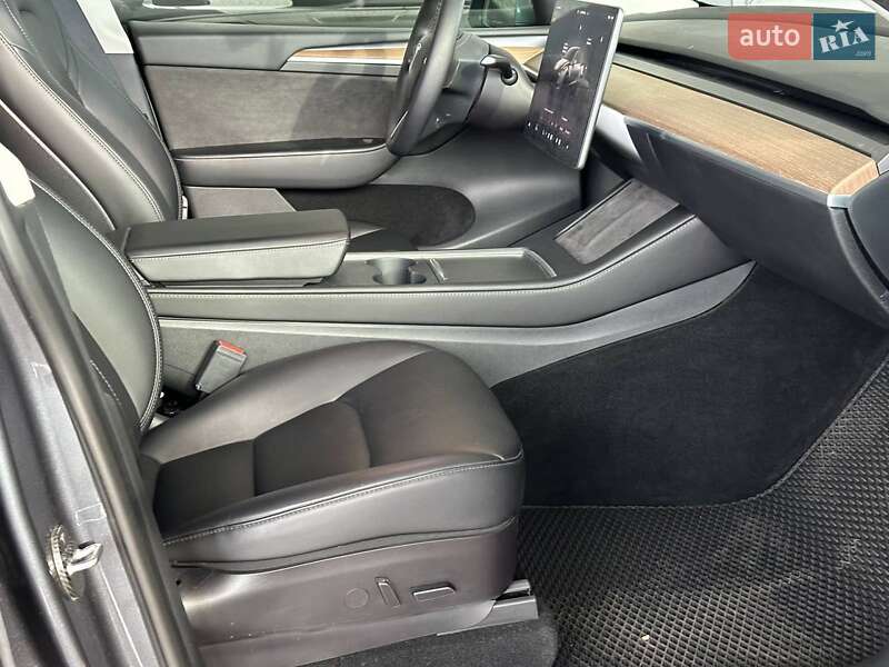 Позашляховик / Кросовер Tesla Model Y 2023 в Одесі фото 5 Позашляховик / Кросовер Tesla Model Y 2023 в Одесі