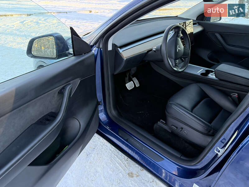 Внедорожник / Кроссовер Tesla Model Y 2022 в Золочеве