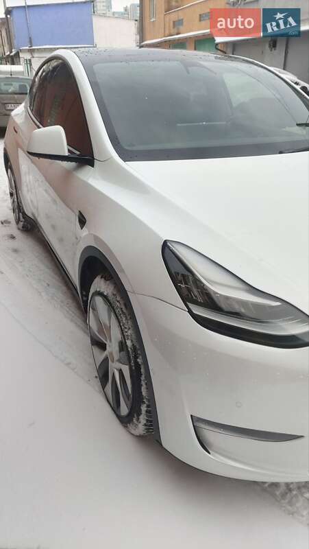 Внедорожник / Кроссовер Tesla Model Y 2021 в Киеве фото 3 Внедорожник / Кроссовер Tesla Model Y 2021 в Киеве