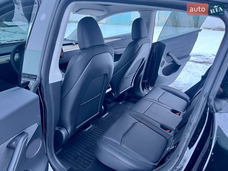 Внедорожник / Кроссовер Tesla Model Y 2024 в Миргороде