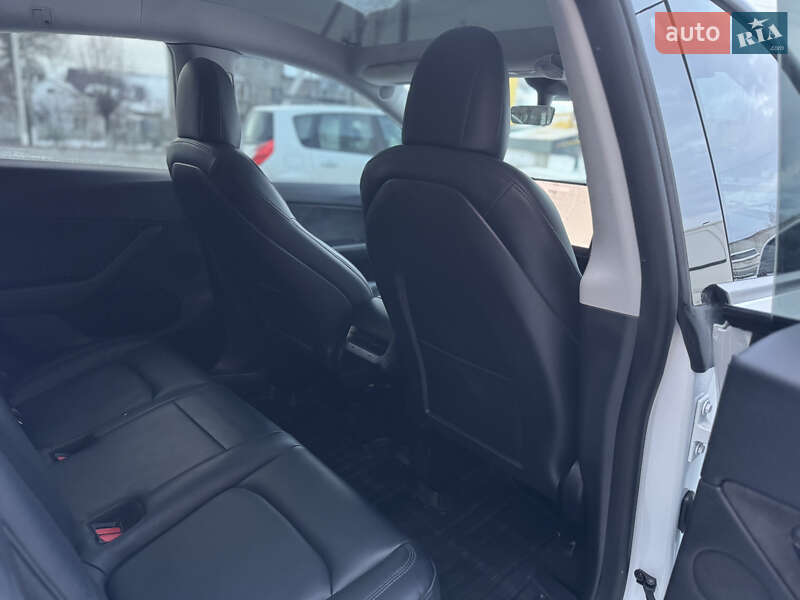 Внедорожник / Кроссовер Tesla Model Y 2020 в Луцке