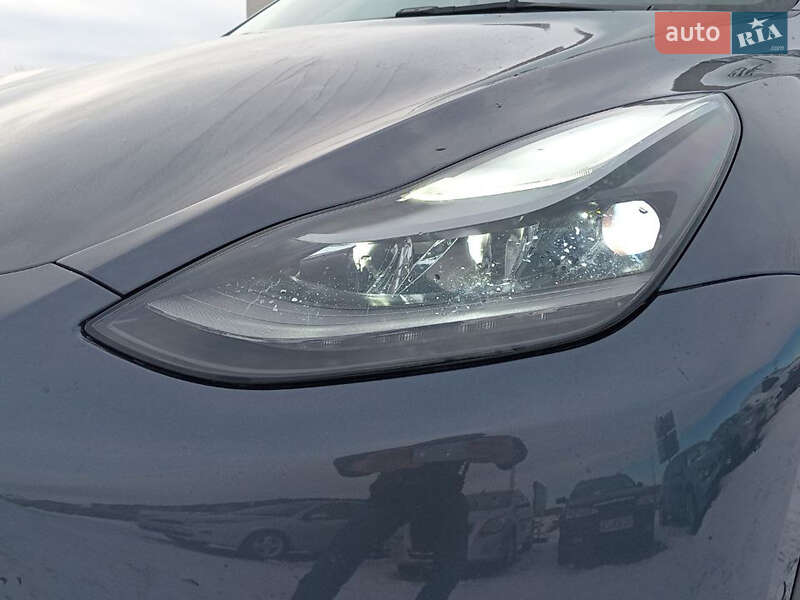 Внедорожник / Кроссовер Tesla Model Y 2022 в Львове