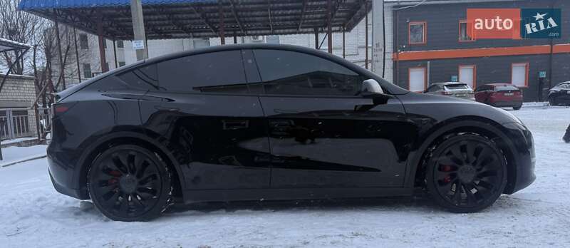 Внедорожник / Кроссовер Tesla Model Y 2023 в Черкассах