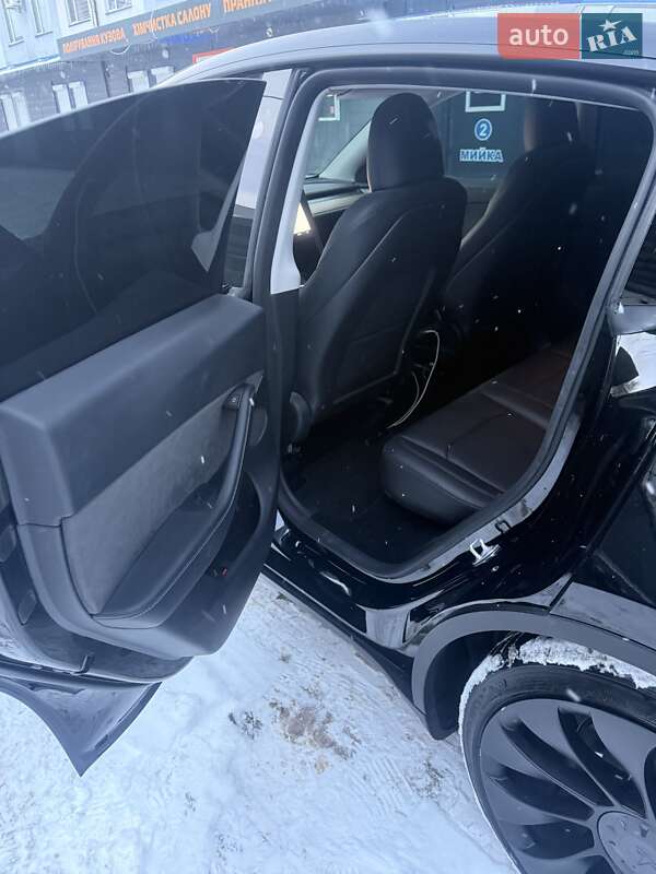 Внедорожник / Кроссовер Tesla Model Y 2023 в Черкассах