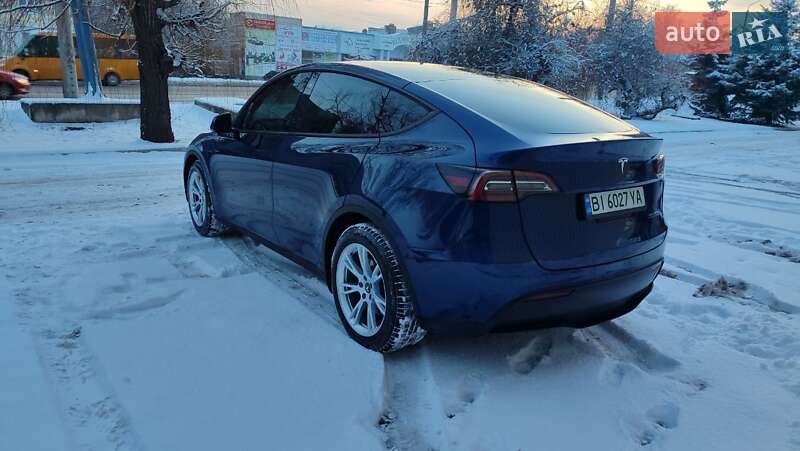 Позашляховик / Кросовер Tesla Model Y 2023 в Полтаві фото 7 Позашляховик / Кросовер Tesla Model Y 2023 в Полтаві
