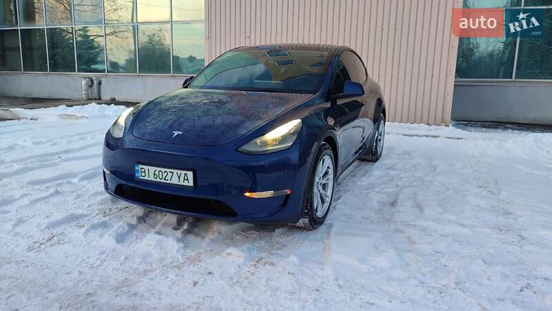 Позашляховик / Кросовер Tesla Model Y 2023 в Полтаві фото 3 Позашляховик / Кросовер Tesla Model Y 2023 в Полтаві