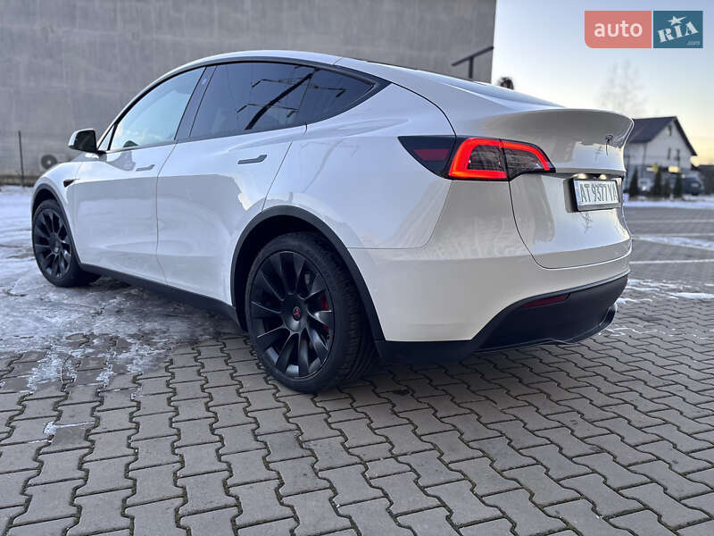Внедорожник / Кроссовер Tesla Model Y 2021 в Ивано-Франковске