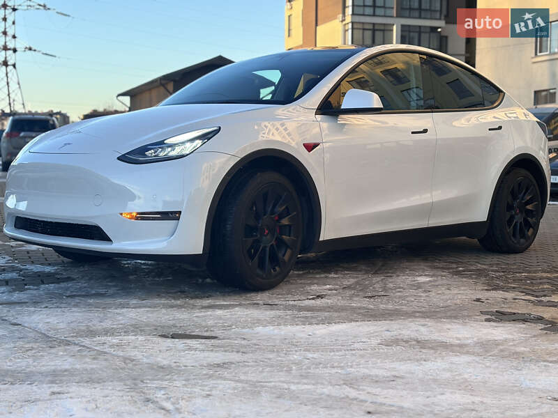Внедорожник / Кроссовер Tesla Model Y 2021 в Ивано-Франковске