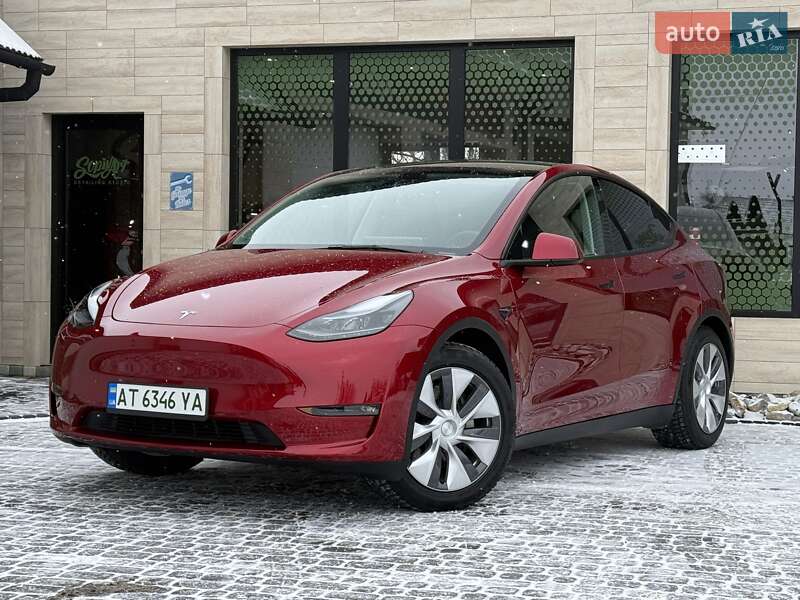 Внедорожник / Кроссовер Tesla Model Y 2024 в Ивано-Франковске