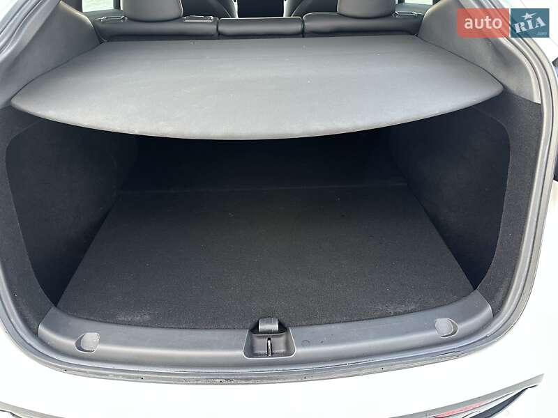 Внедорожник / Кроссовер Tesla Model Y 2022 в Житомире