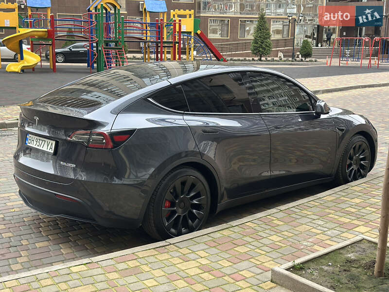 Внедорожник / Кроссовер Tesla Model Y 2024 в Одессе