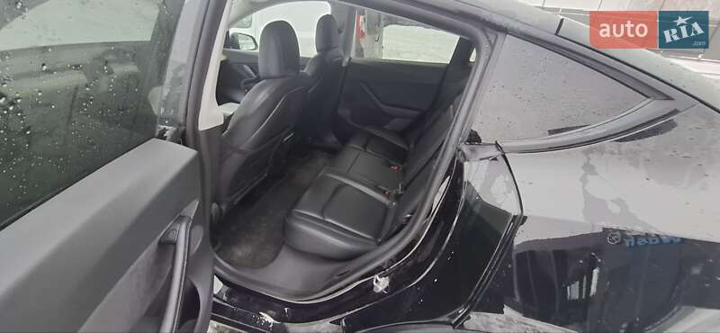 Позашляховик / Кросовер Tesla Model Y 2021 в Києві фото 11 Позашляховик / Кросовер Tesla Model Y 2021 в Києві