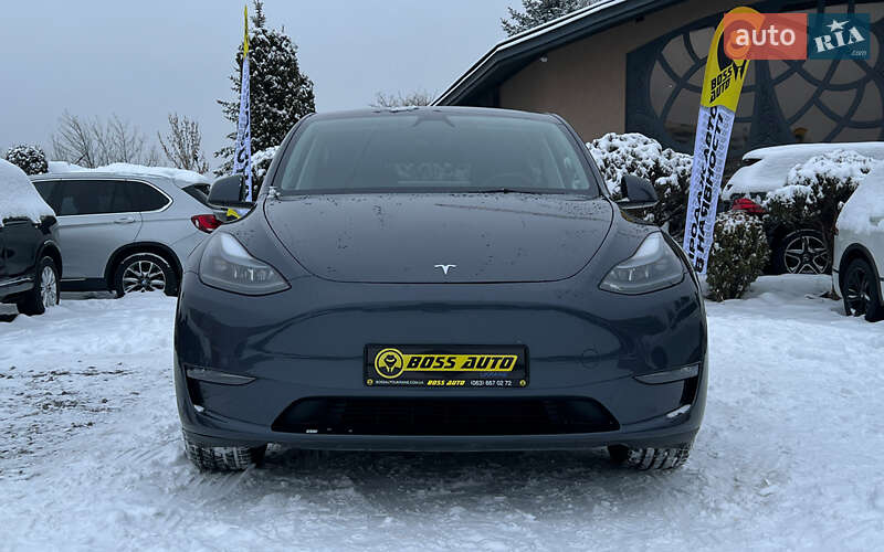 Внедорожник / Кроссовер Tesla Model Y 2023 в Львове