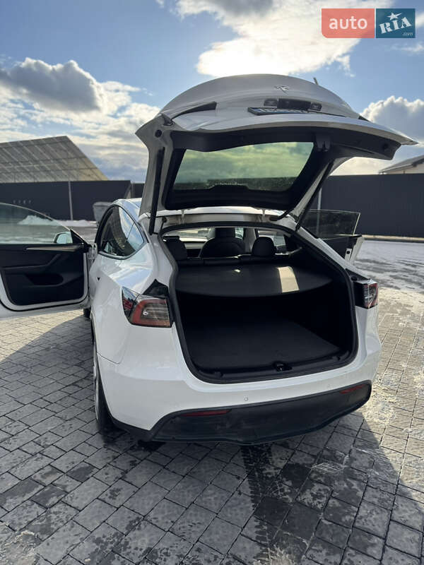 Внедорожник / Кроссовер Tesla Model Y 2022 в Новом Калинове фото 2 Внедорожник / Кроссовер Tesla Model Y 2022 в Новом Калинове