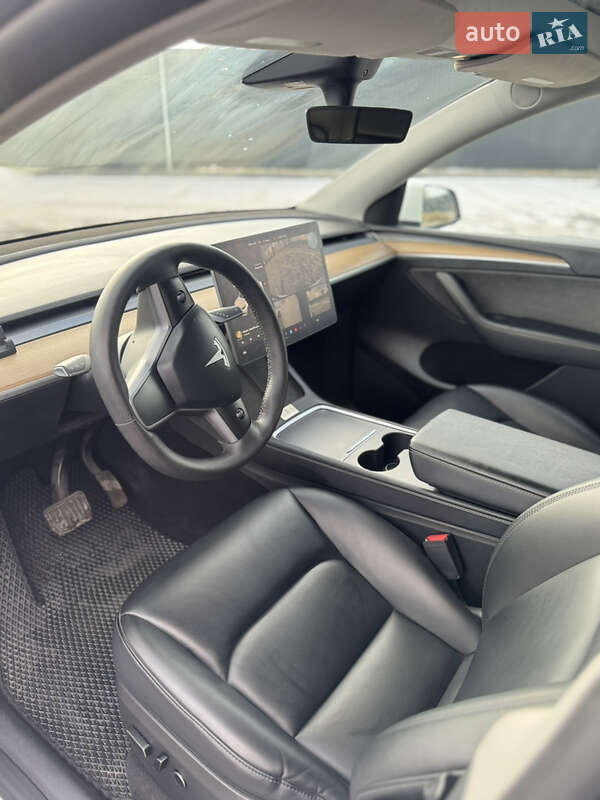 Внедорожник / Кроссовер Tesla Model Y 2022 в Новом Калинове фото 6 Внедорожник / Кроссовер Tesla Model Y 2022 в Новом Калинове