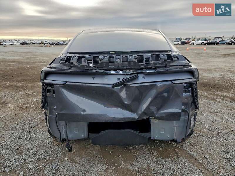 Внедорожник / Кроссовер Tesla Model Y 2025 в Киеве