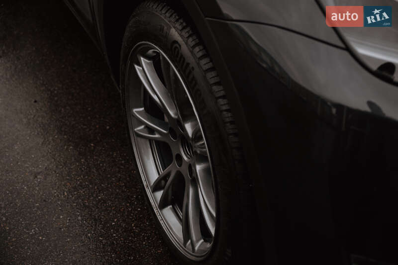 Внедорожник / Кроссовер Tesla Model Y 2024 в Запорожье