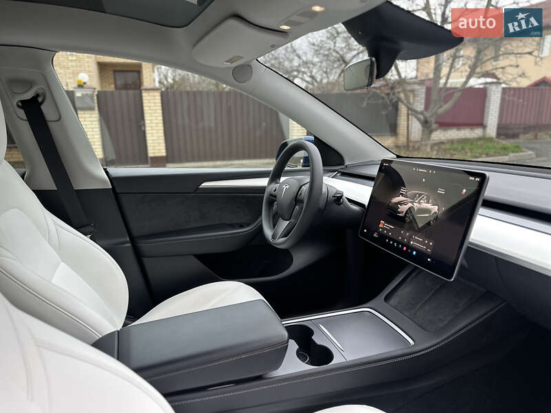 Внедорожник / Кроссовер Tesla Model Y 2023 в Киеве фото 2 Внедорожник / Кроссовер Tesla Model Y 2023 в Киеве