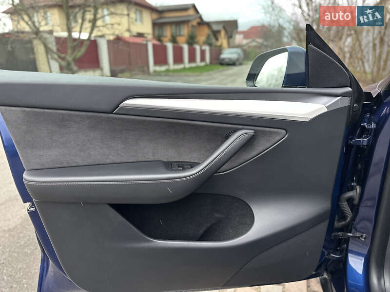 Внедорожник / Кроссовер Tesla Model Y 2023 в Киеве фото 17 Внедорожник / Кроссовер Tesla Model Y 2023 в Киеве
