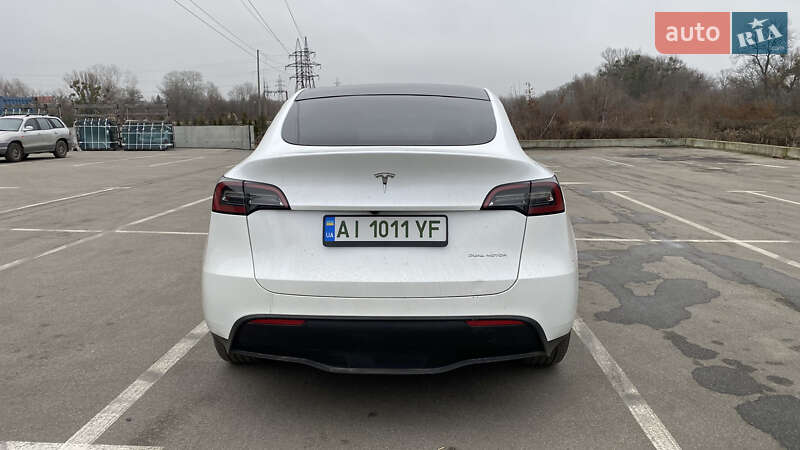 Позашляховик / Кросовер Tesla Model Y 2023 в Києві фото 4 Позашляховик / Кросовер Tesla Model Y 2023 в Києві