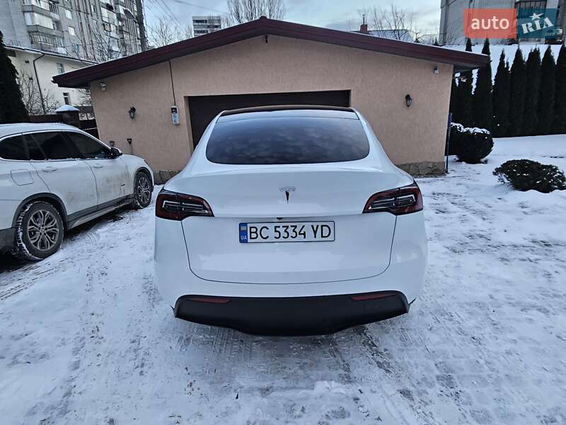 Внедорожник / Кроссовер Tesla Model Y 2023 в Львове