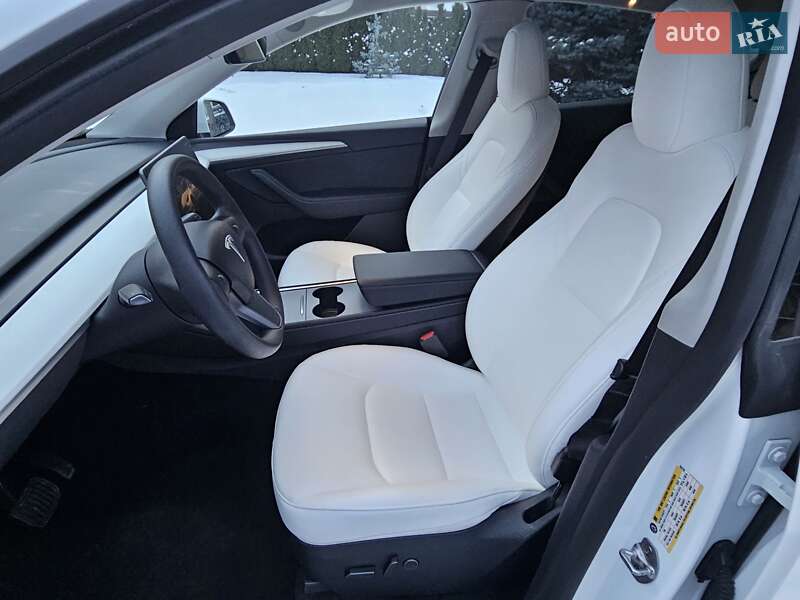 Внедорожник / Кроссовер Tesla Model Y 2023 в Львове