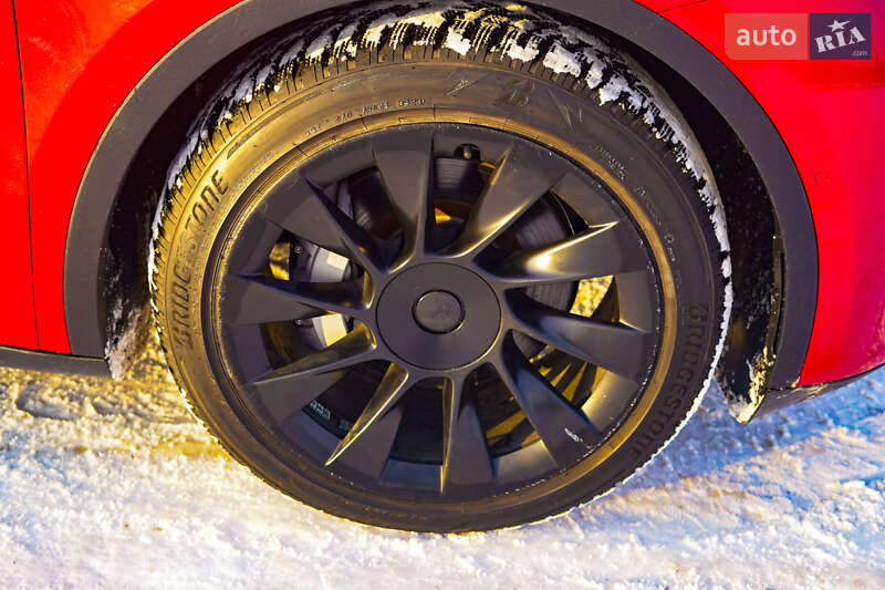 Внедорожник / Кроссовер Tesla Model Y 2022 в Хмельницком