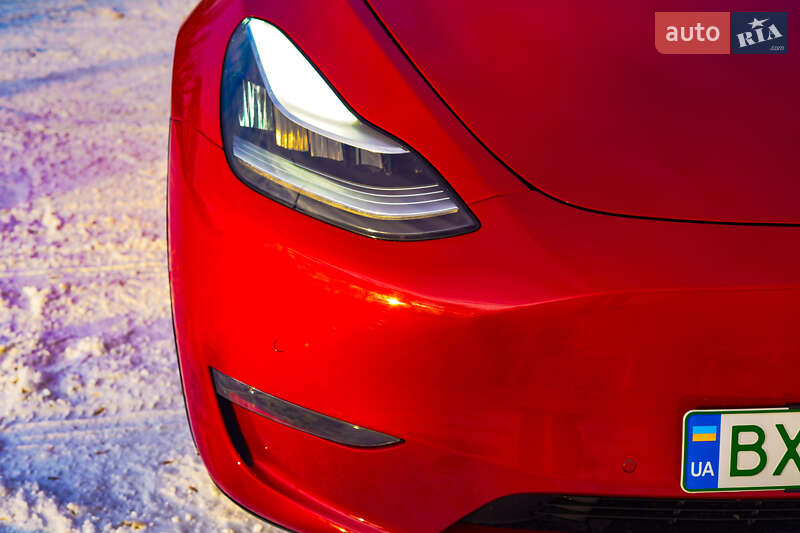 Внедорожник / Кроссовер Tesla Model Y 2022 в Хмельницком