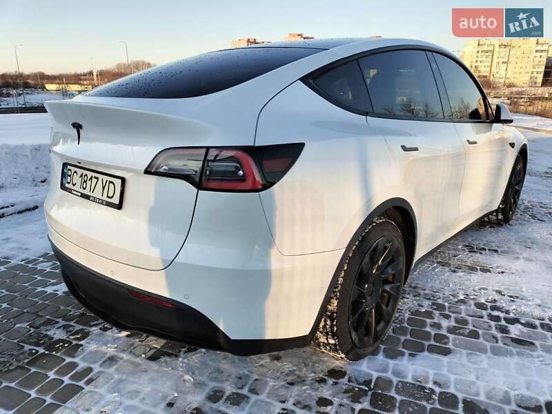 Позашляховик / Кросовер Tesla Model Y 2021 в Львові