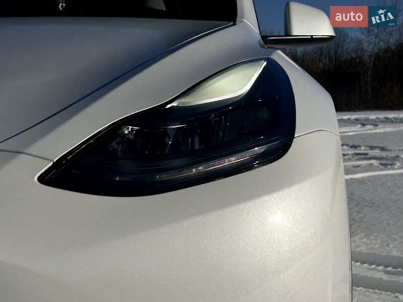 Внедорожник / Кроссовер Tesla Model Y 2023 в Львове
