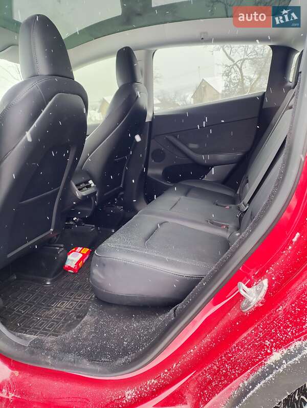 Внедорожник / Кроссовер Tesla Model Y 2023 в Львове