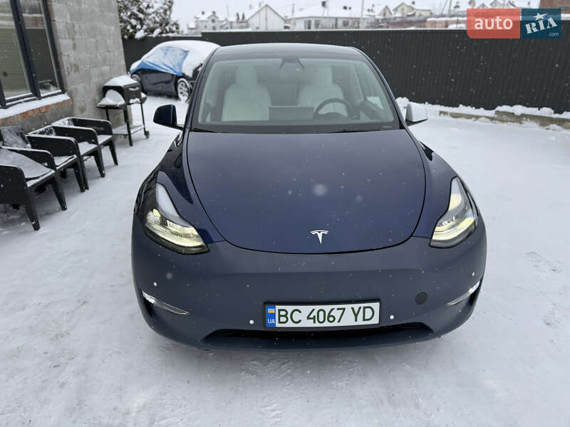 Внедорожник / Кроссовер Tesla Model Y 2021 в Львове