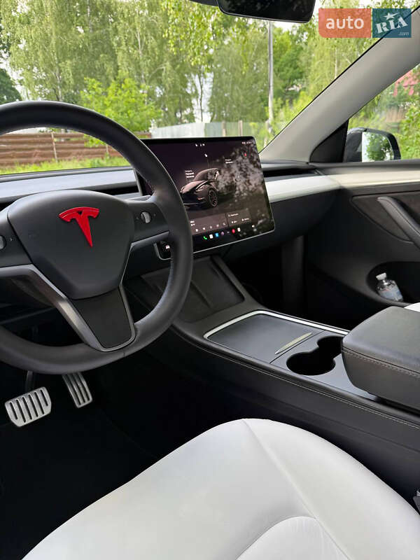 Позашляховик / Кросовер Tesla Model Y 2023 в Києві