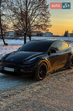 Позашляховик / Кросовер Tesla Model Y 2023 в Києві