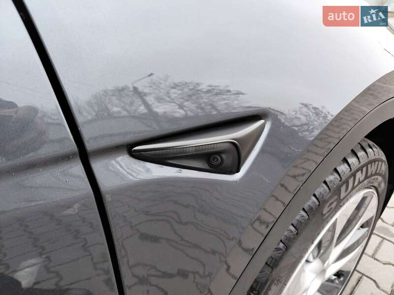 Внедорожник / Кроссовер Tesla Model Y 2021 в Одессе