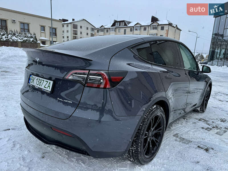 Внедорожник / Кроссовер Tesla Model Y 2023 в Ровно фото 6 Внедорожник / Кроссовер Tesla Model Y 2023 в Ровно