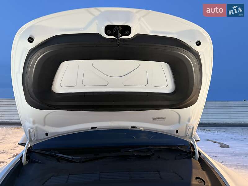 Внедорожник / Кроссовер Tesla Model Y 2022 в Львове