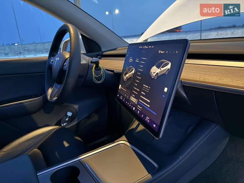 Внедорожник / Кроссовер Tesla Model Y 2022 в Львове