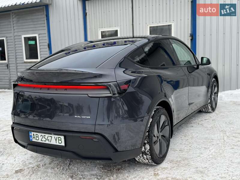 Внедорожник / Кроссовер Tesla Model Y 2025 в Виннице