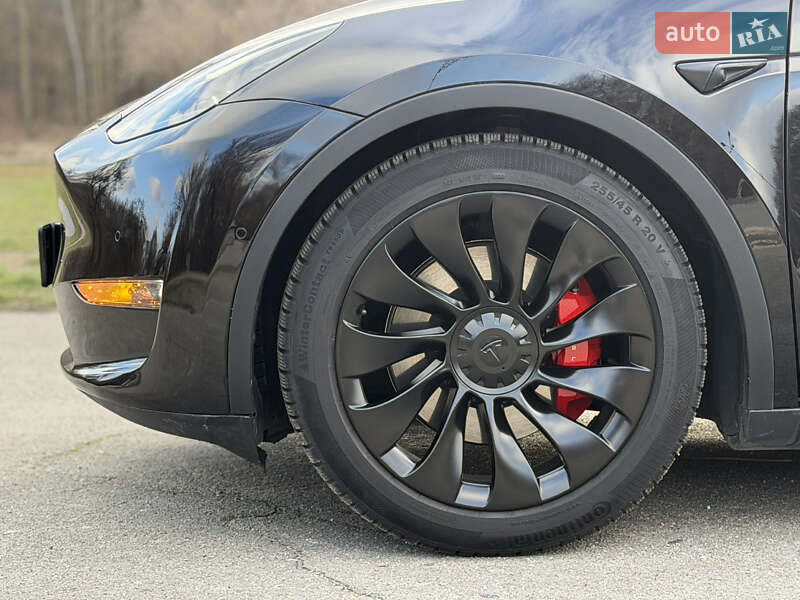 Позашляховик / Кросовер Tesla Model Y 2021 в Дніпрі