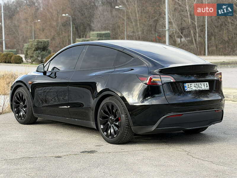 Позашляховик / Кросовер Tesla Model Y 2021 в Дніпрі