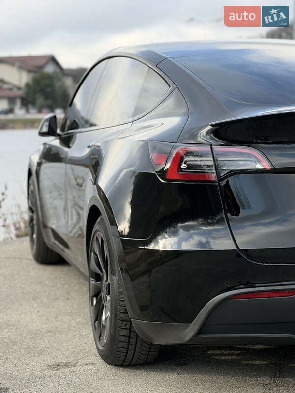 Позашляховик / Кросовер Tesla Model Y 2021 в Дніпрі
